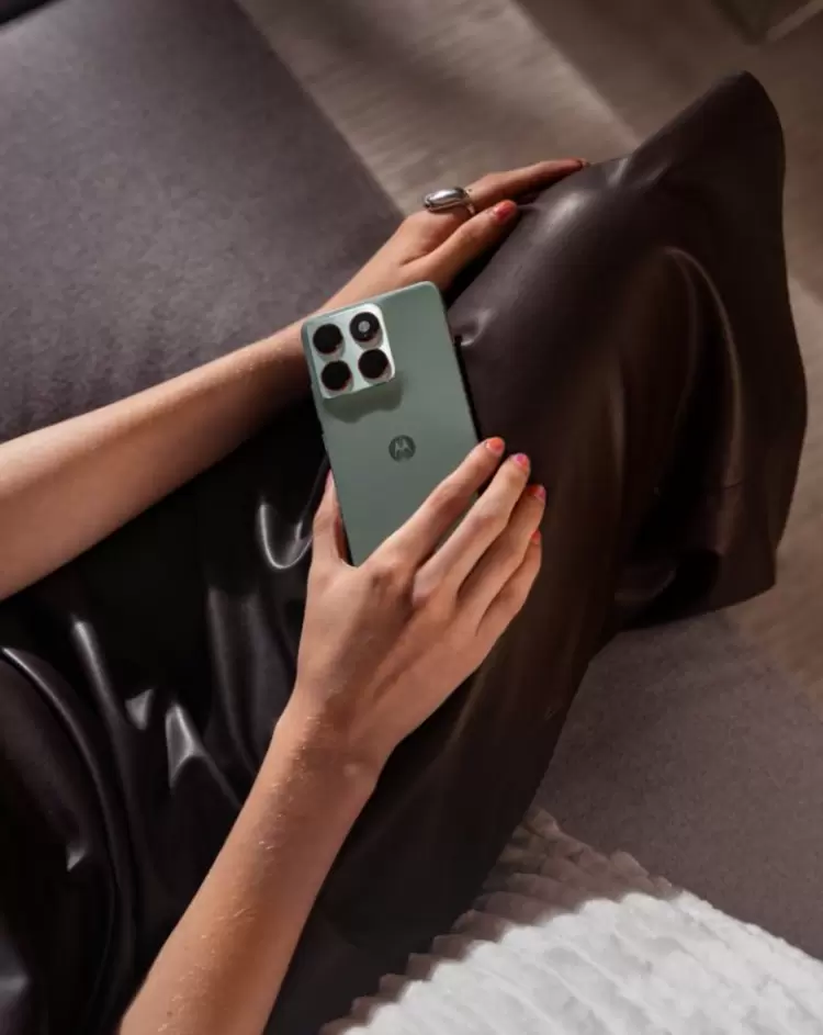 5.99mm才是真轻薄!联想moto X70 Air AI手机用户100%好评,全面无短板(图5) 5.99mm才是真轻薄!联想moto X70 Air AI手机用户100%好评,全面无短板(图5)