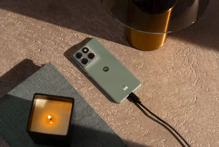5.99mm才是真轻薄!联想moto X70 Air AI手机用户100%好评,全面无短板(图4) 5.99mm才是真轻薄!联想moto X70 Air AI手机用户100%好评,全面无短板(图4)
