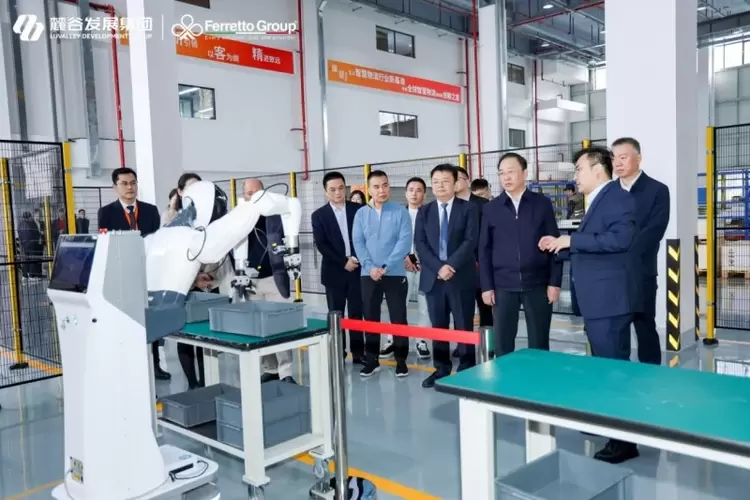 弗兰度长沙基地盛大投产,智启“机器人+AI+应用场景”新篇章(图7) 弗兰度长沙基地盛大投产,智启“机器人+AI+应用场景”新篇章(图7)