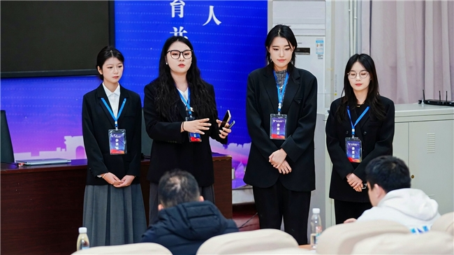百模论剑决赛第2日 | 多赛道展演答辩,“人工智能+” 活力迸发(图5) 百模论剑决赛第2日 | 多赛道展演答辩,“人工智能+” 活力迸发(图5)