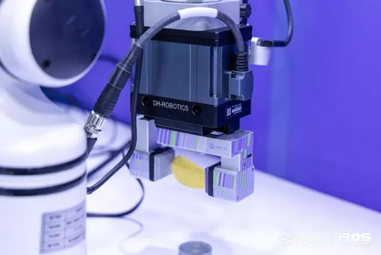 触觉增强世界模型引关注,一目科技IROS首秀定义机器人感知新维度(图4) 触觉增强世界模型引关注,一目科技IROS首秀定义机器人感知新维度(图4)