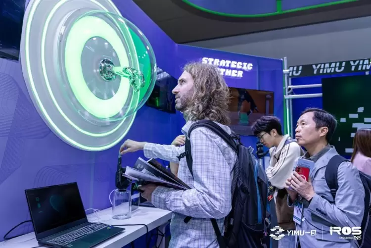 触觉增强世界模型引关注,一目科技IROS首秀定义机器人感知新维度(图5) 触觉增强世界模型引关注,一目科技IROS首秀定义机器人感知新维度(图5)